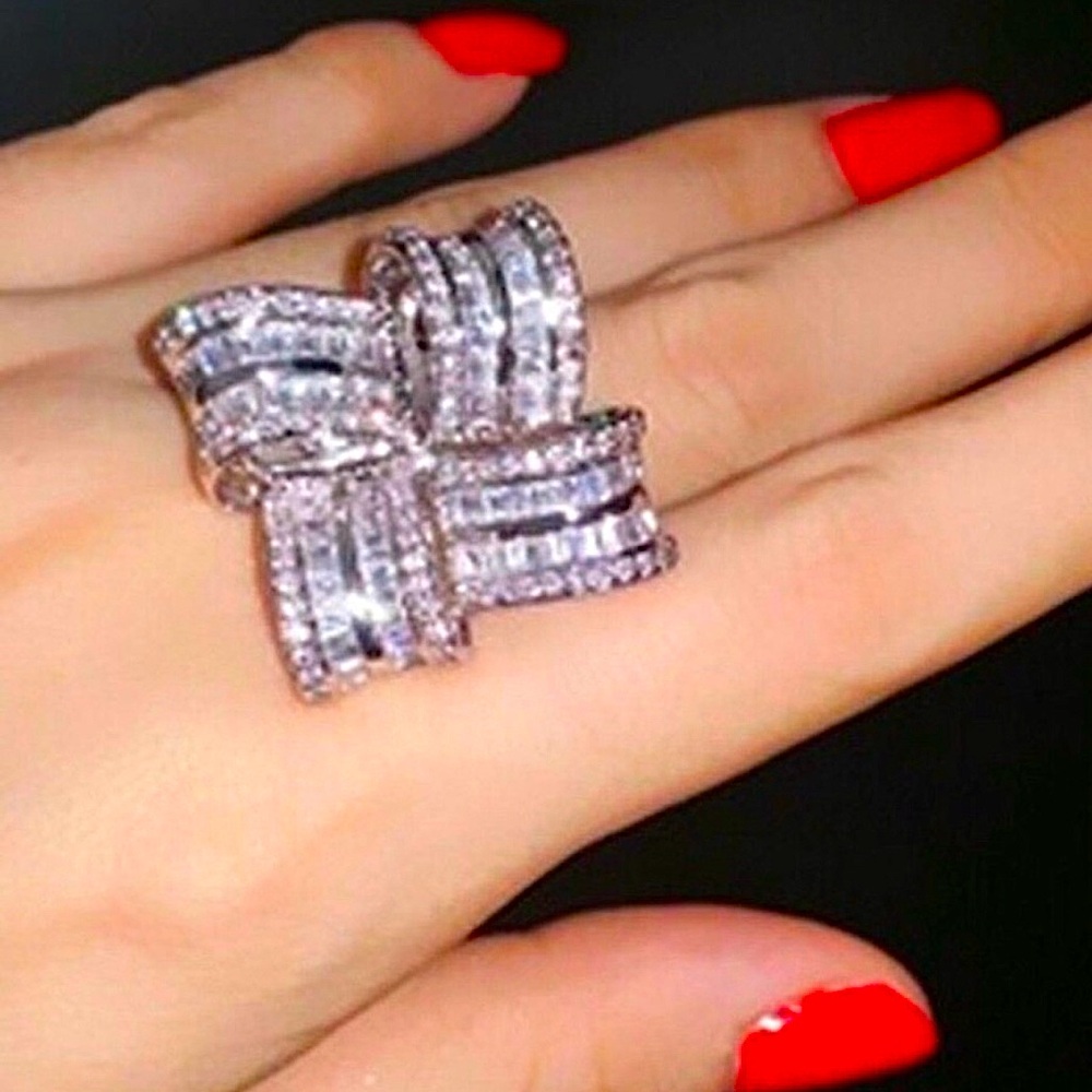 Big sterling silver & cubic zirconia bow tie ring Sz 8, bow statement ring 2.6A